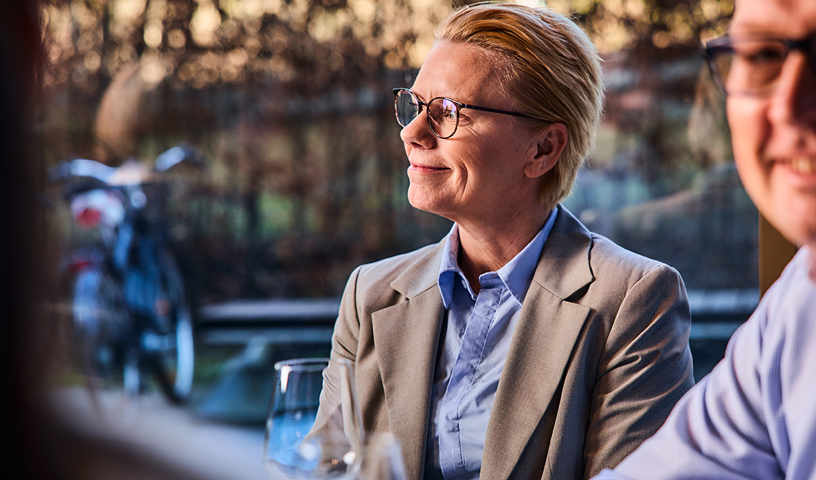 Folk på restaurant